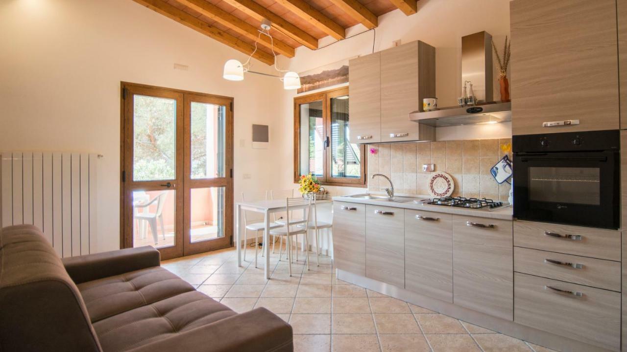 Appartamenti La Casina Porto Azzurro Exterior foto